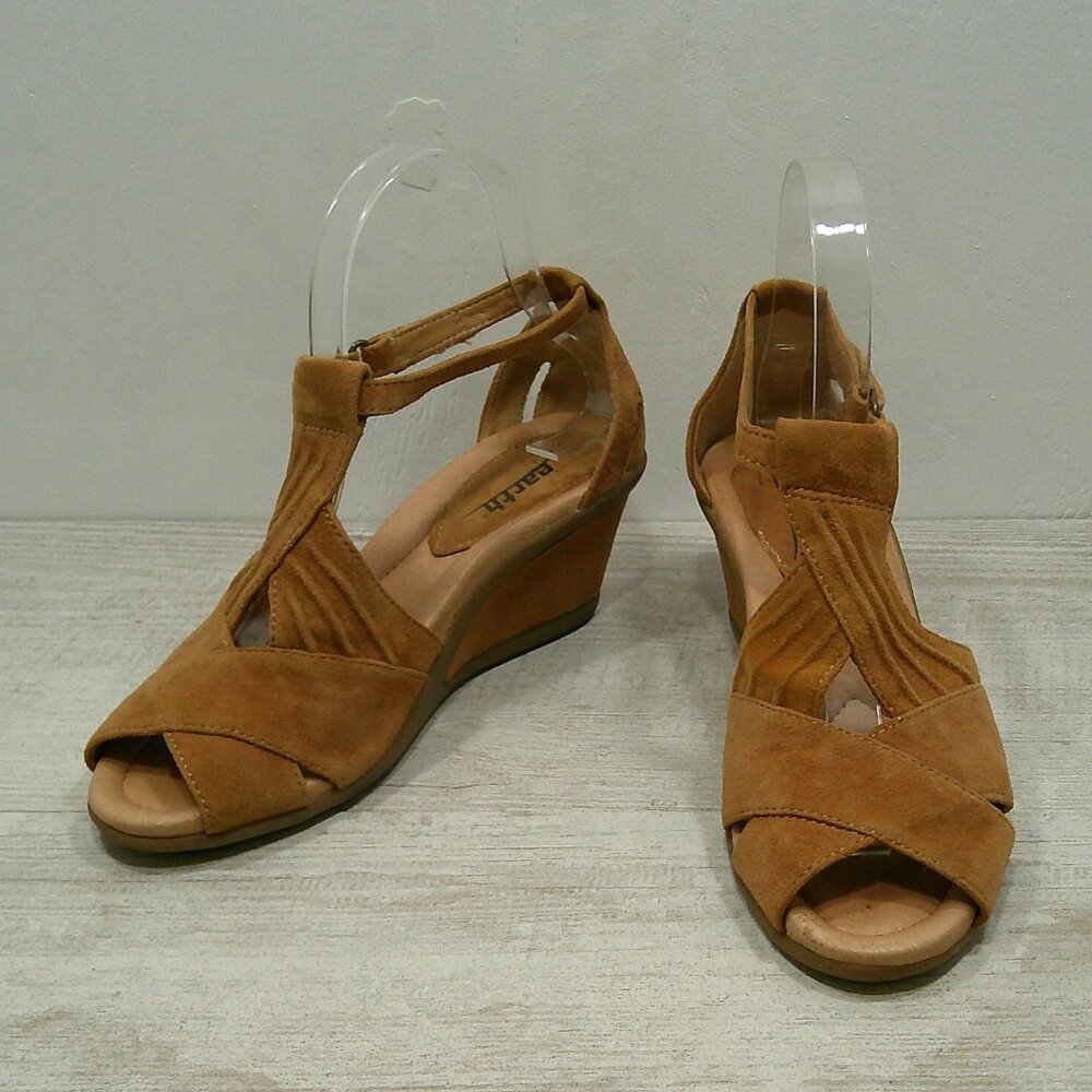 Earth Women's Curvet Biscuit Wedge Leather Peep Toe Sandals   Size 6.5 B